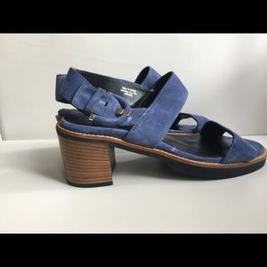 Aquatalia blue sandals